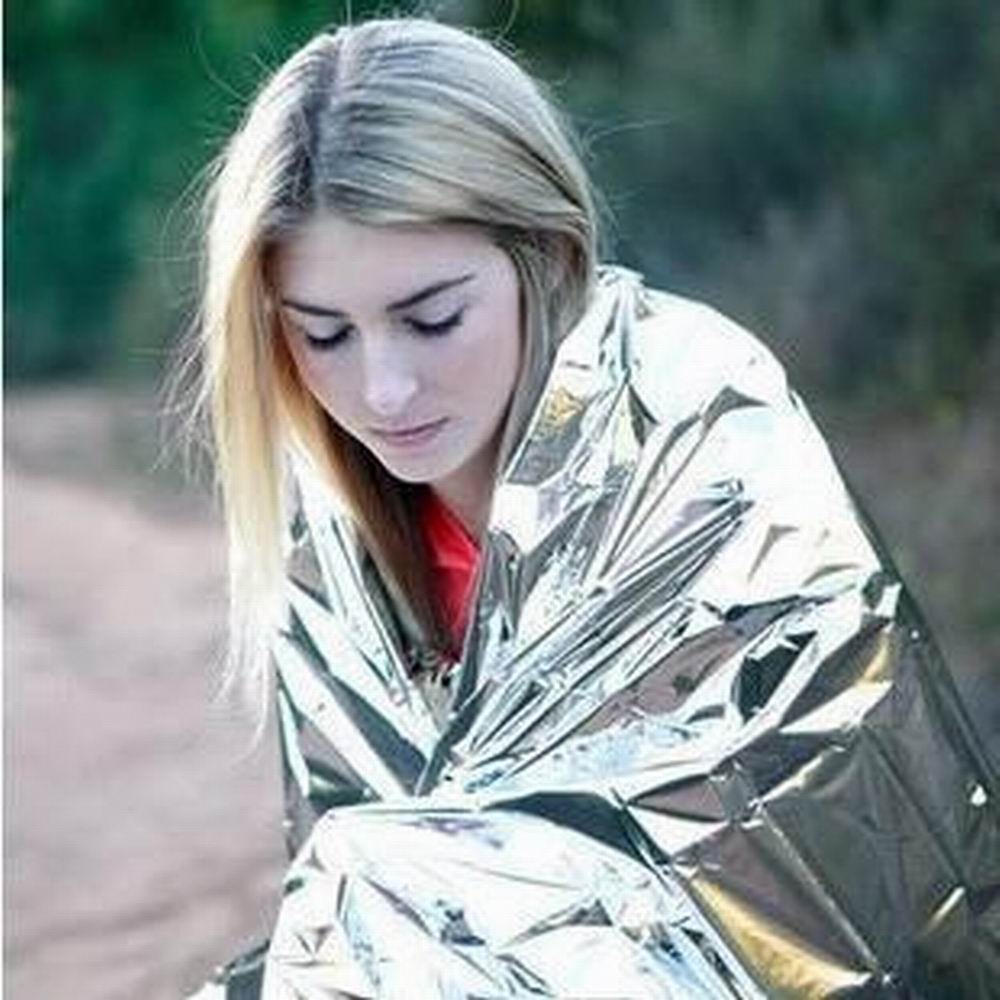 Couverture d'urgence en plein  - Emergency Mylar Blanket avis et prix